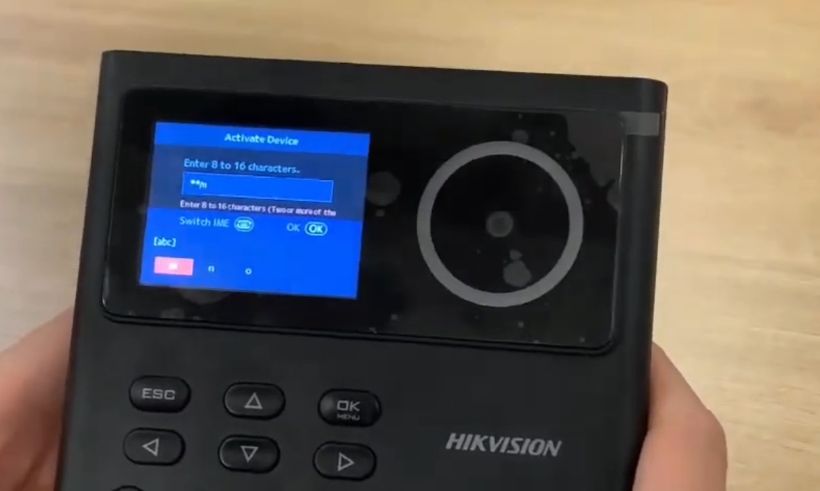 Mật Khẩu Mặc Định Máy Chấm Công Hikvision